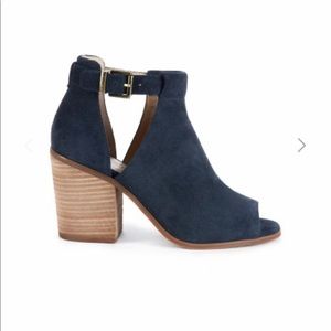 Ferris block heel sandal sole society